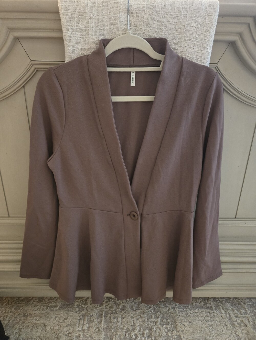 HALARA NIB Women's Single-Button Peplum Jacket in Mauve
